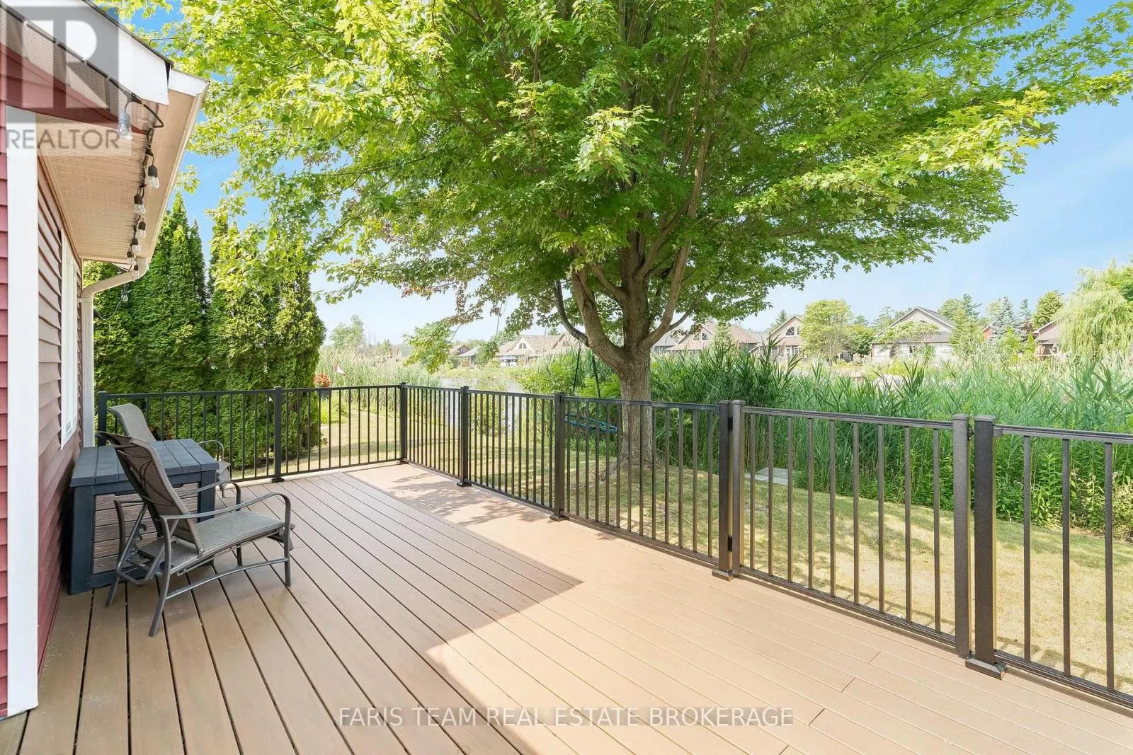 32 ALGONQUIN TRAIL