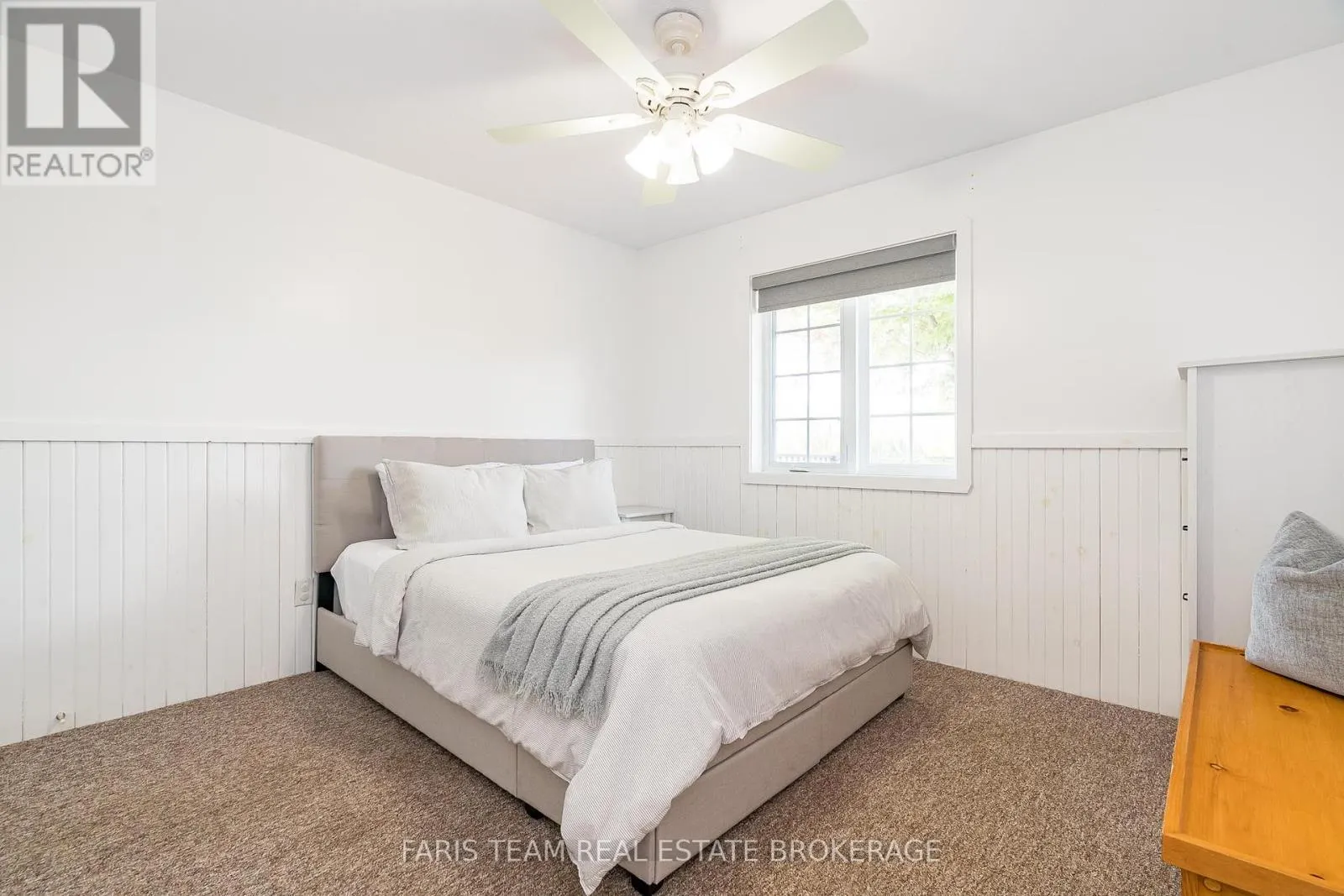 32 ALGONQUIN TRAIL