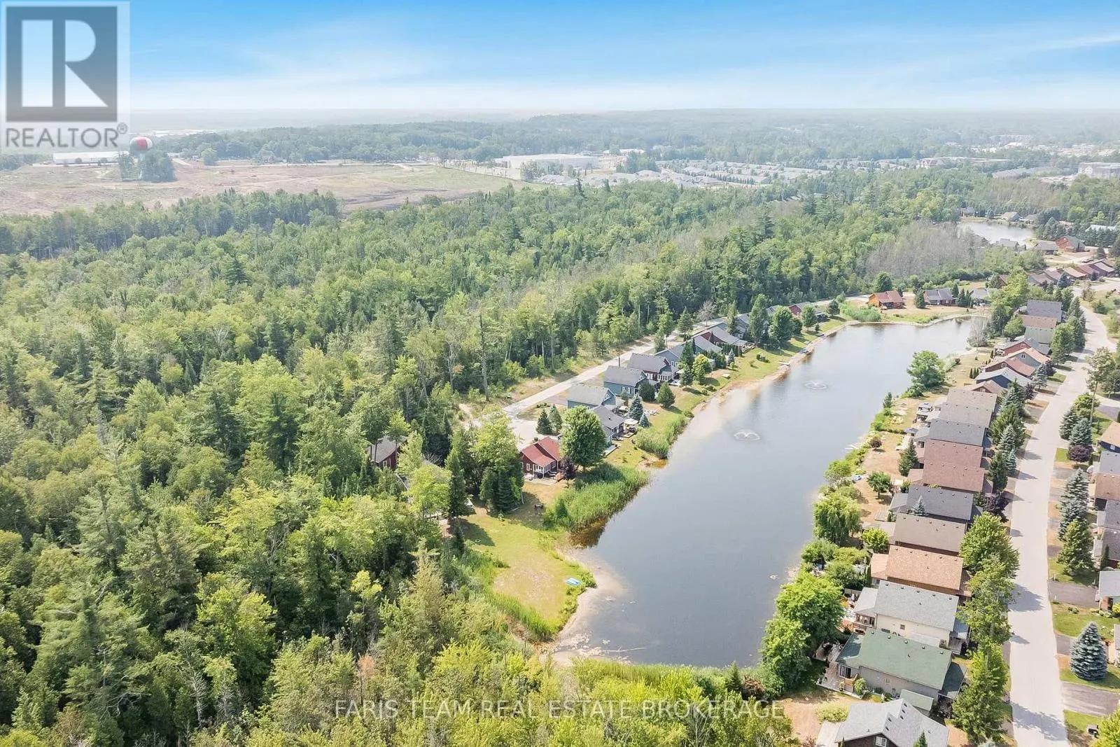 32 ALGONQUIN TRAIL