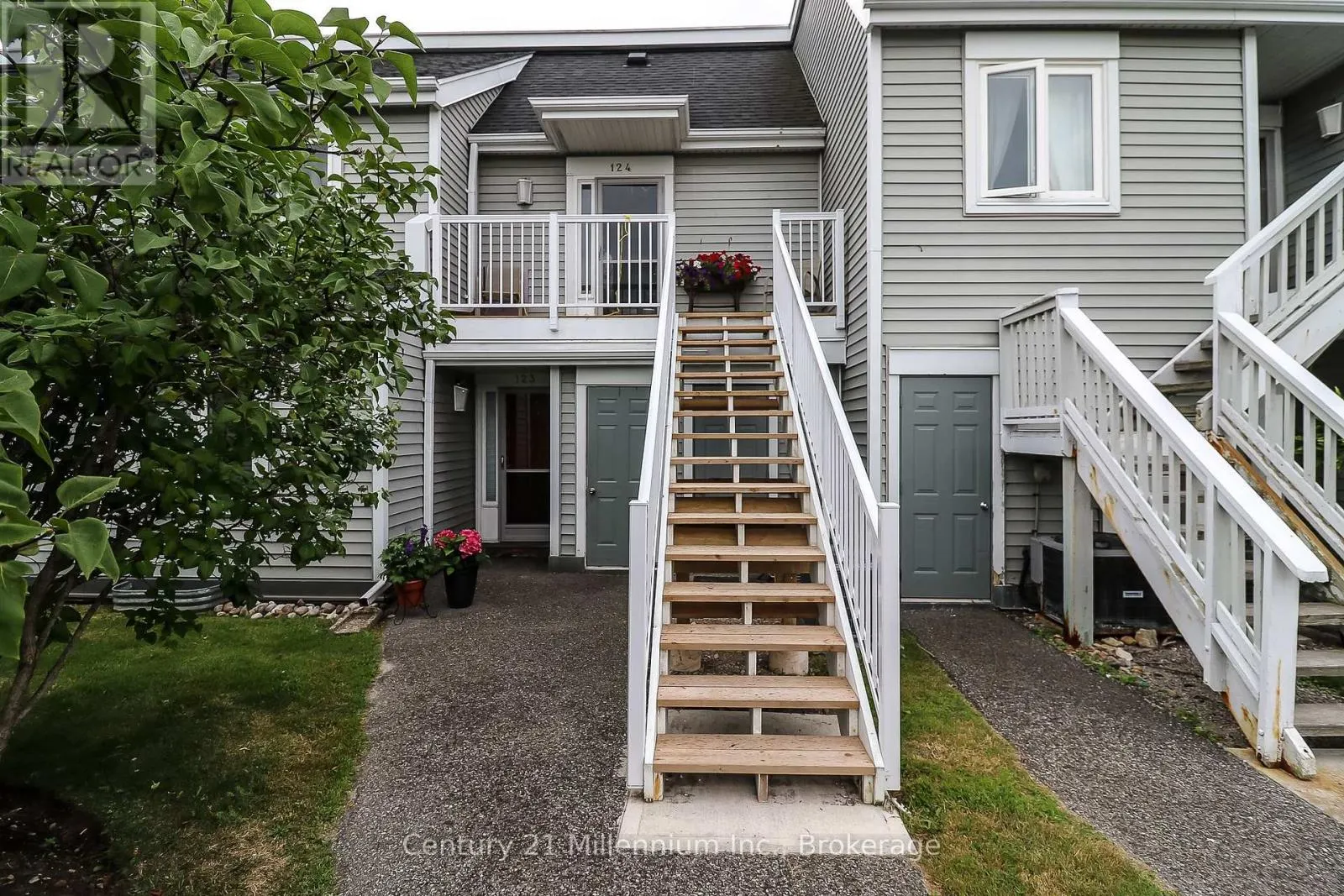 124 - 55 TROTT BOULEVARD, #124