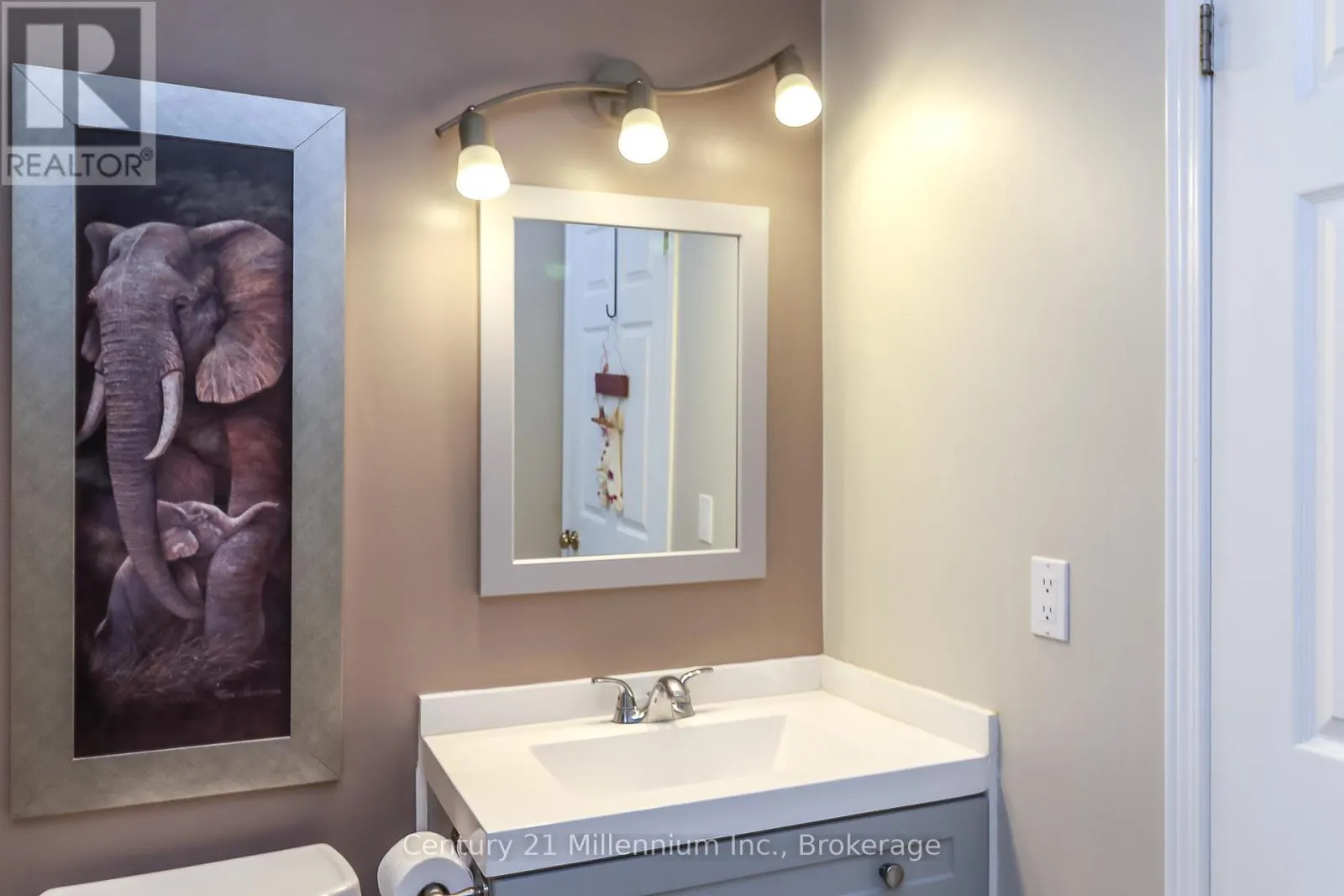 124 - 55 TROTT BOULEVARD, #124