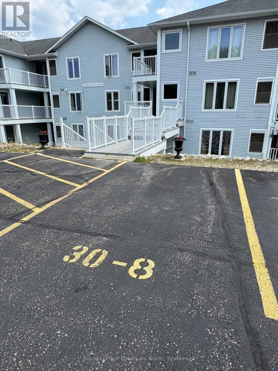 8 - 30 MULLIGAN LANE, #8