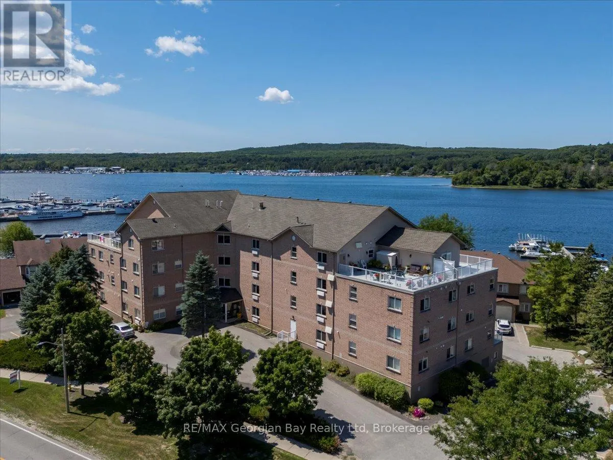 201 - 4 BECK BOULEVARD, #201