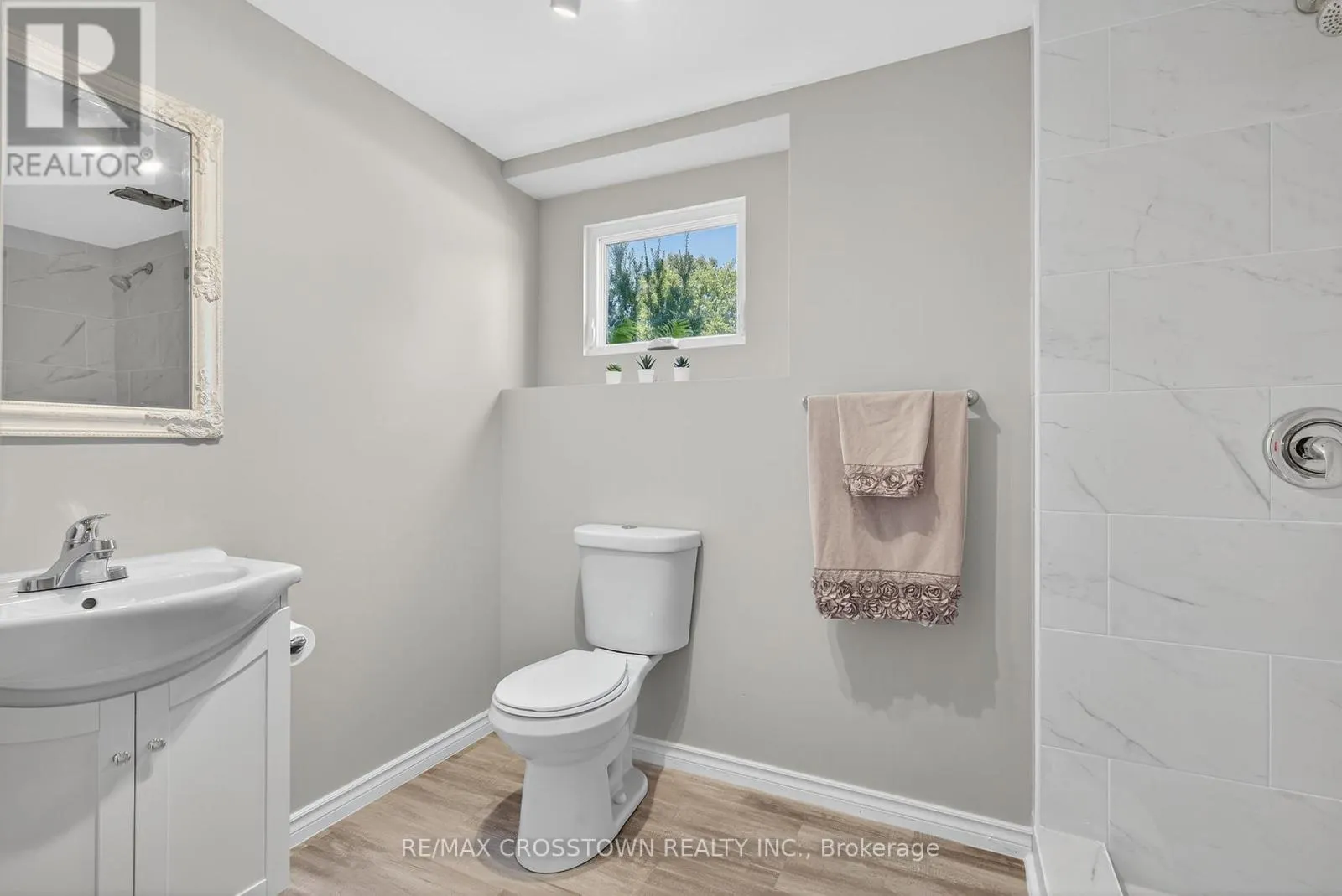 2 BIRCHMOUNT CIRCLE