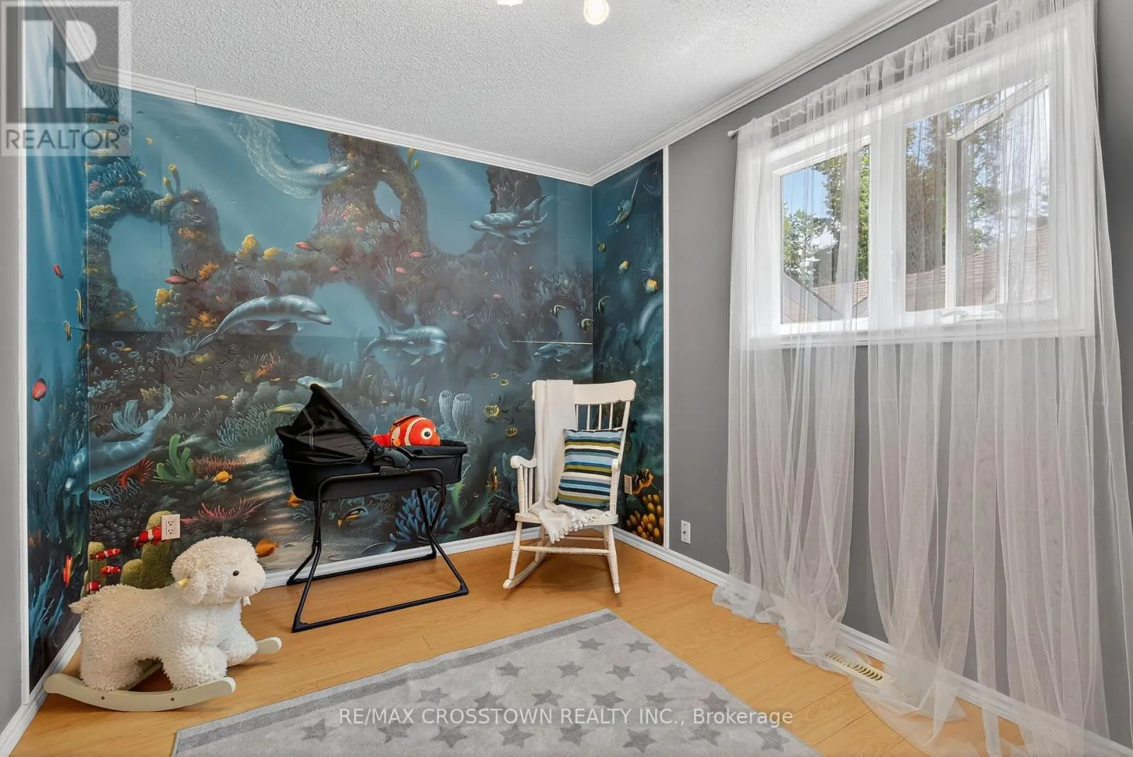 2 BIRCHMOUNT CIRCLE