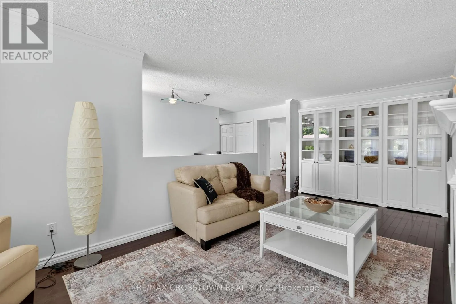 2 BIRCHMOUNT CIRCLE