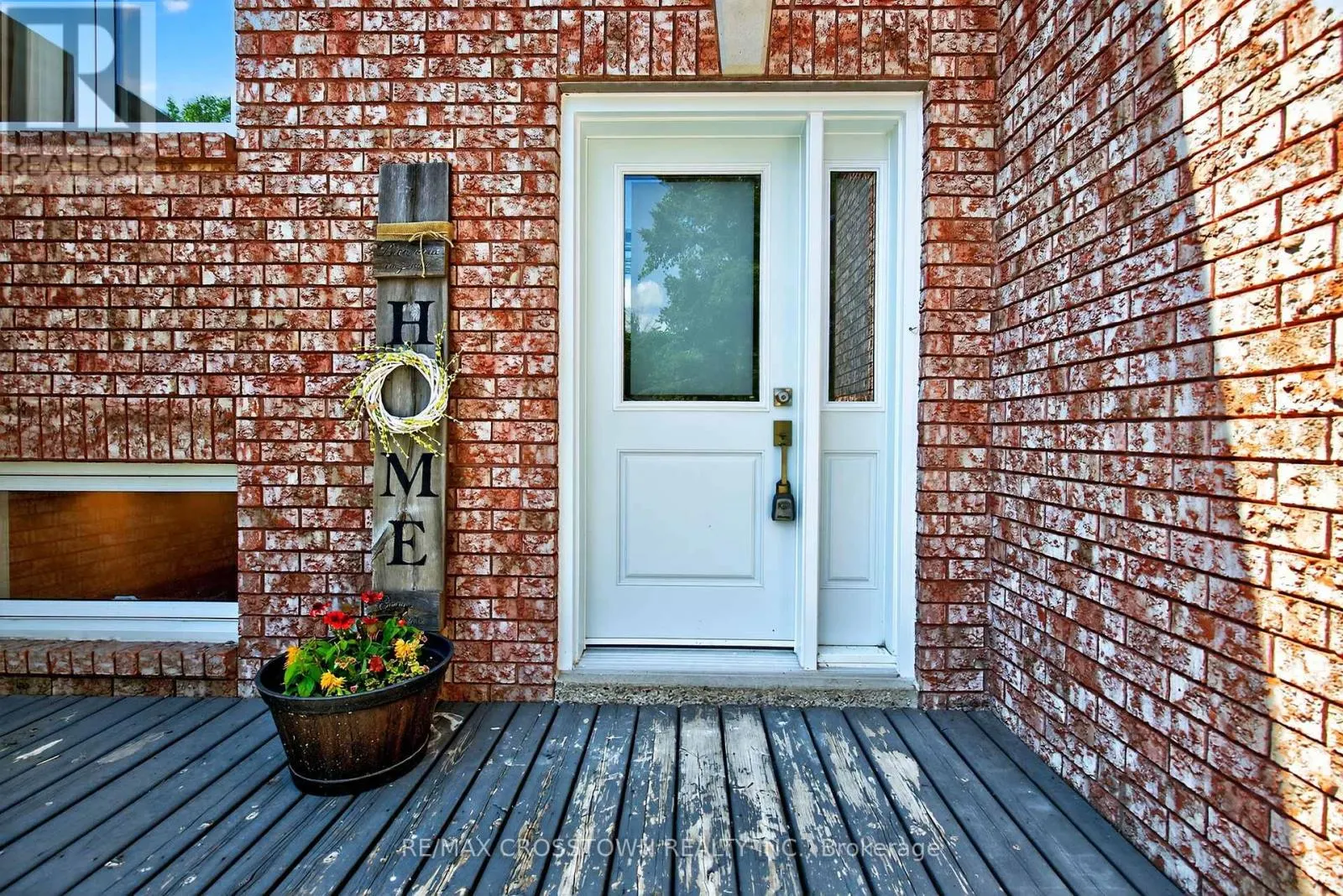 2 BIRCHMOUNT CIRCLE