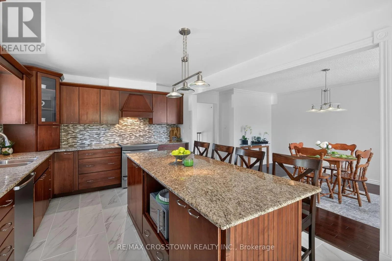 2 BIRCHMOUNT CIRCLE