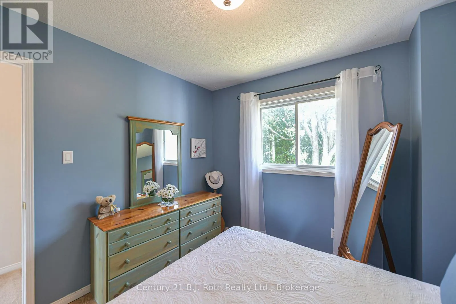 34 BRANDON CRESCENT