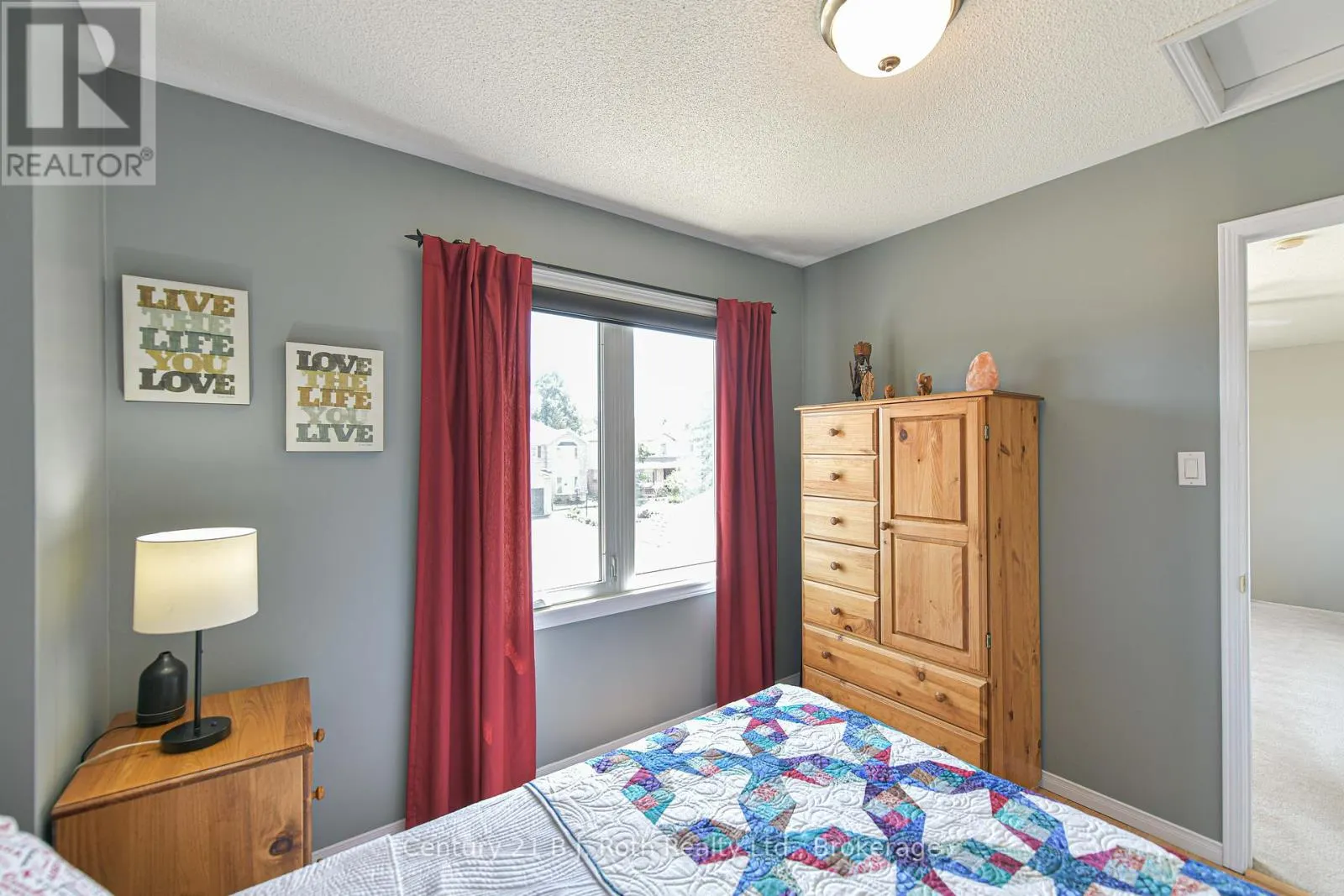 34 BRANDON CRESCENT