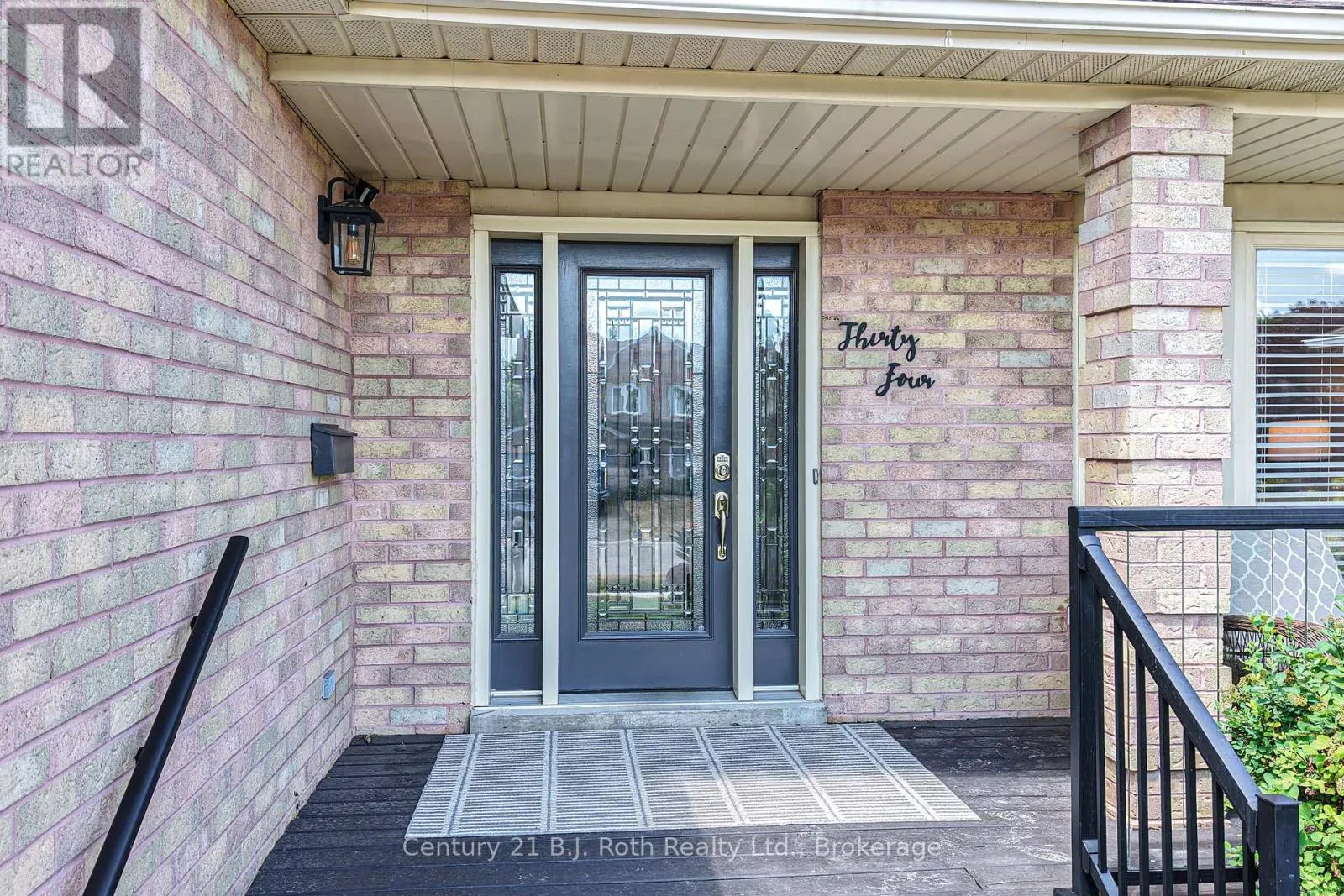 34 BRANDON CRESCENT
