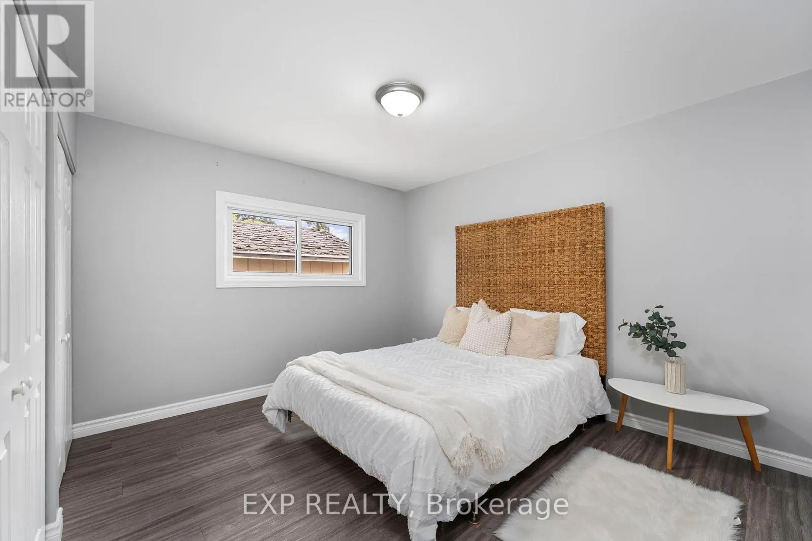 143 WESTMOUNT DRIVE N