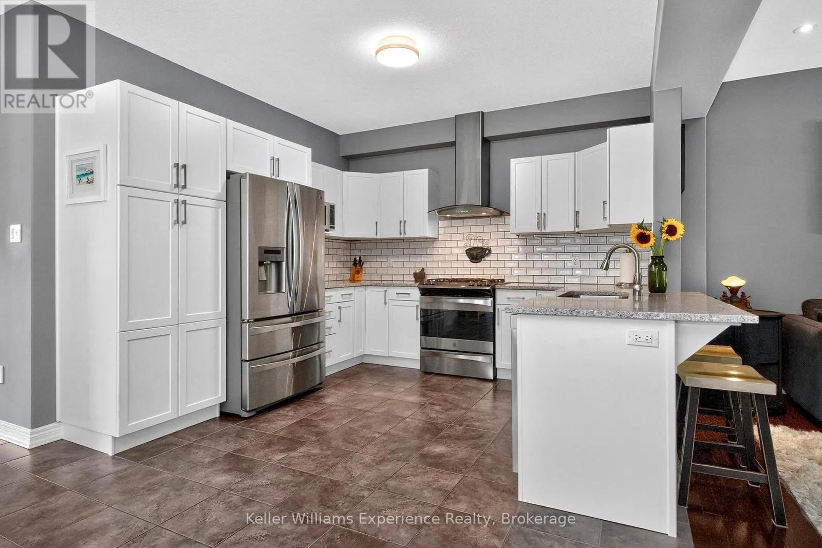 984 COOK DRIVE