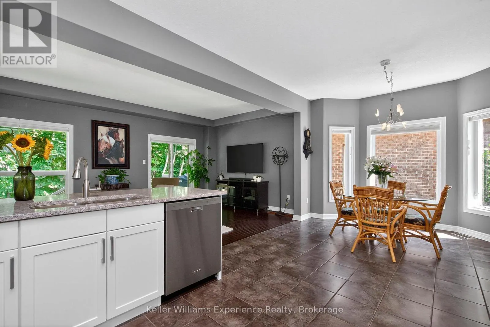984 COOK DRIVE