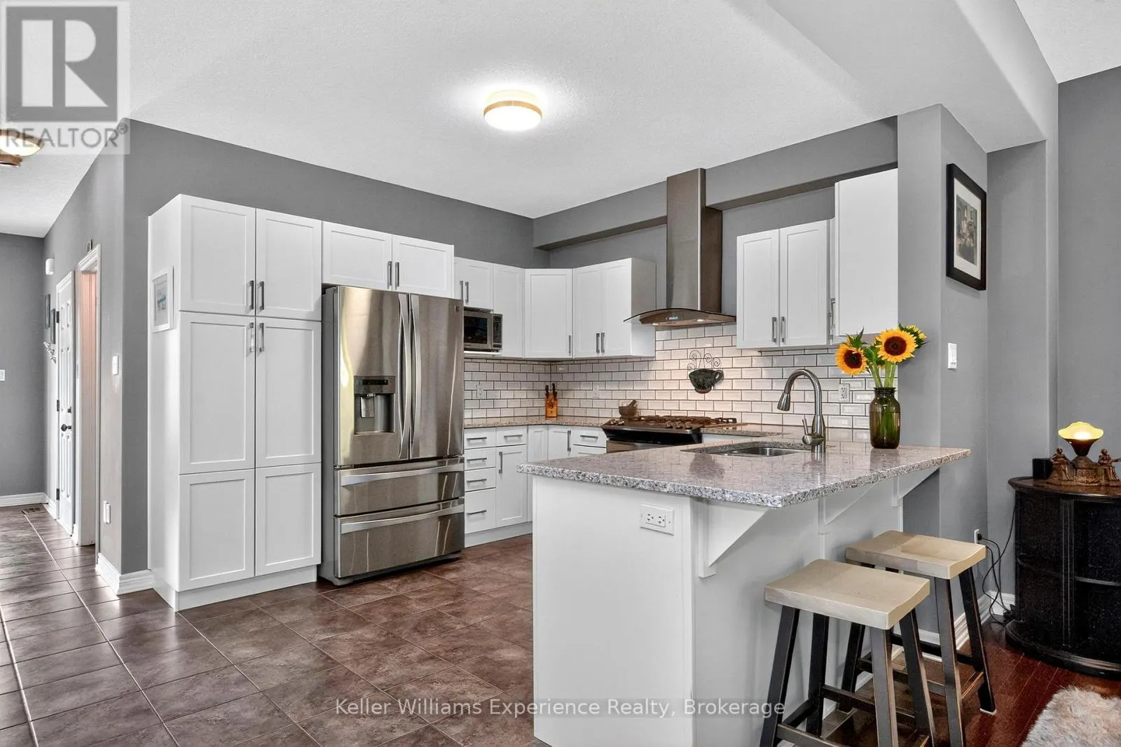 984 COOK DRIVE