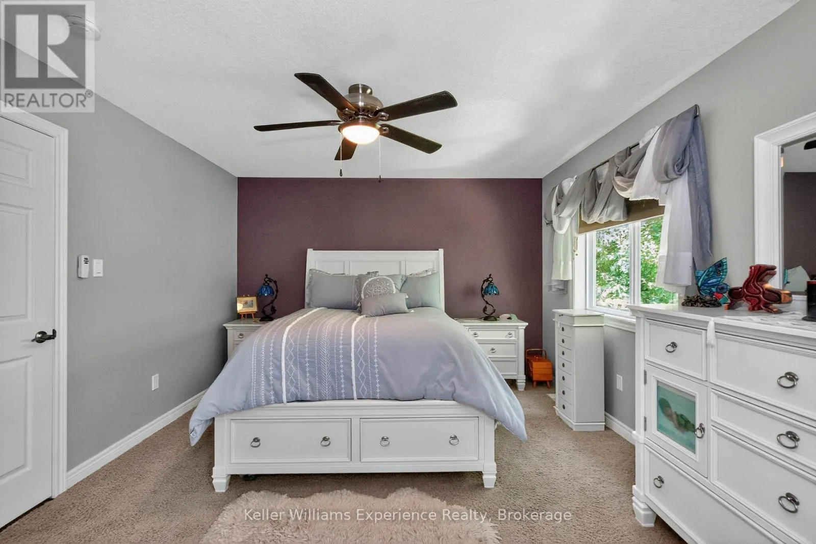 984 COOK DRIVE