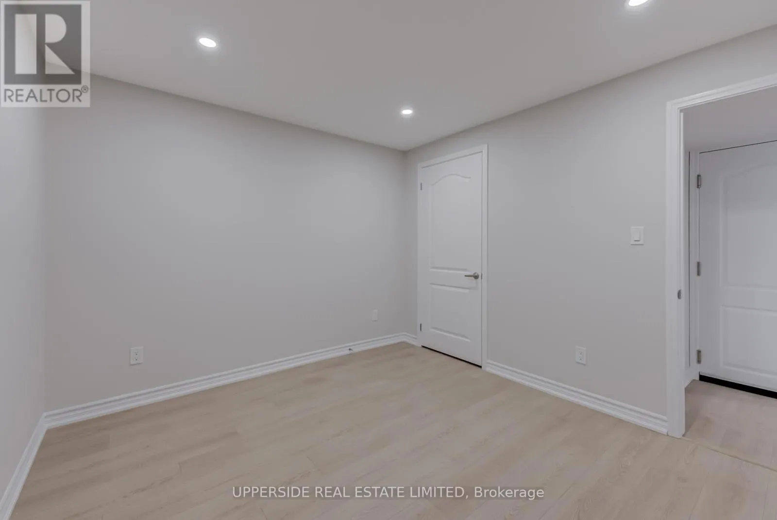 LOWER - 73 GEMINI DRIVE