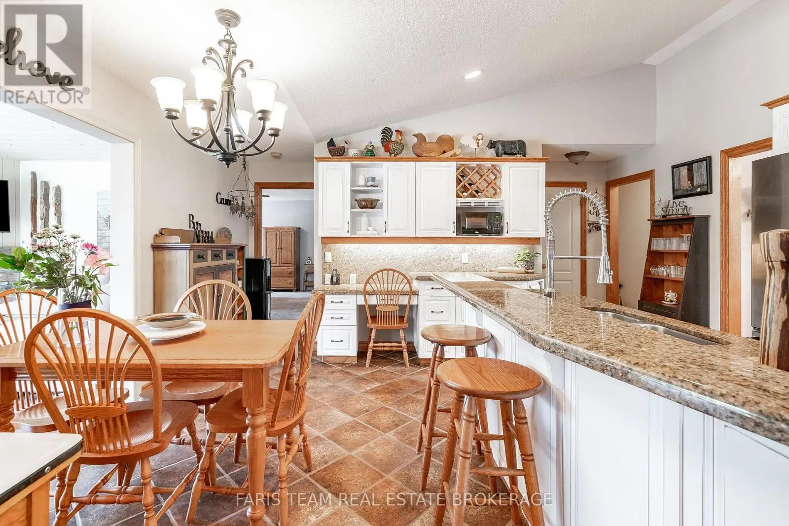 34 CONCESSION ROAD 8 E