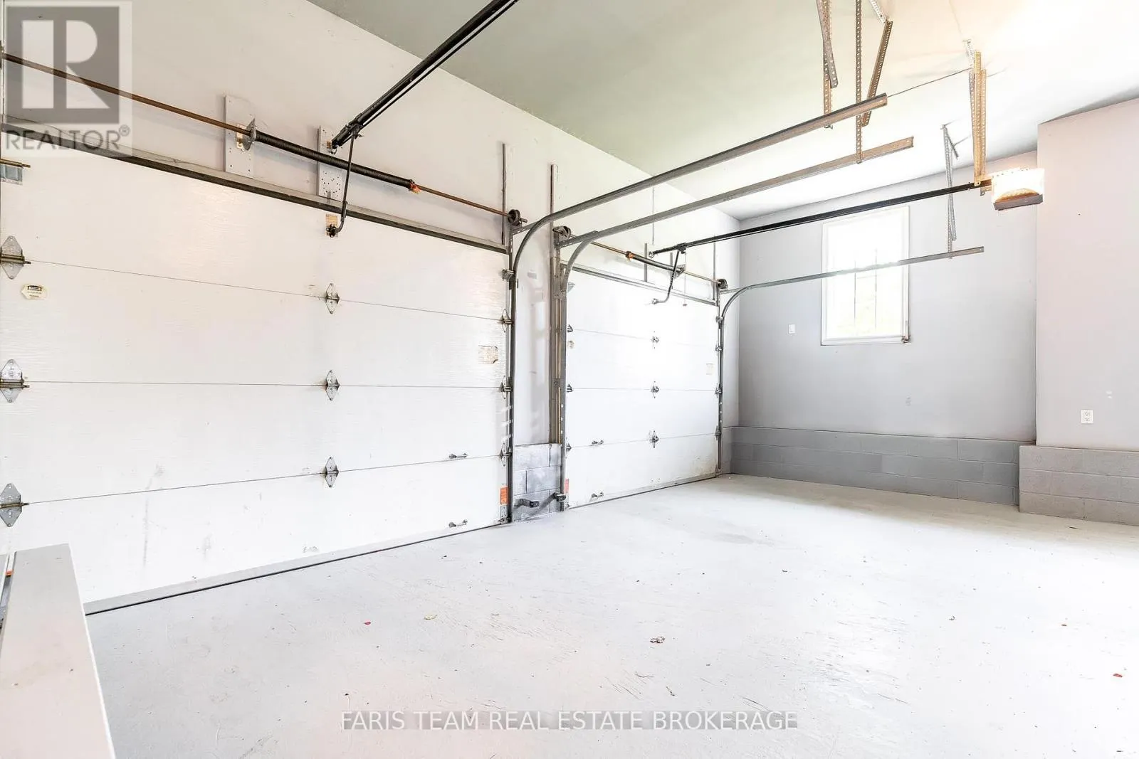 34 CONCESSION ROAD 8 E