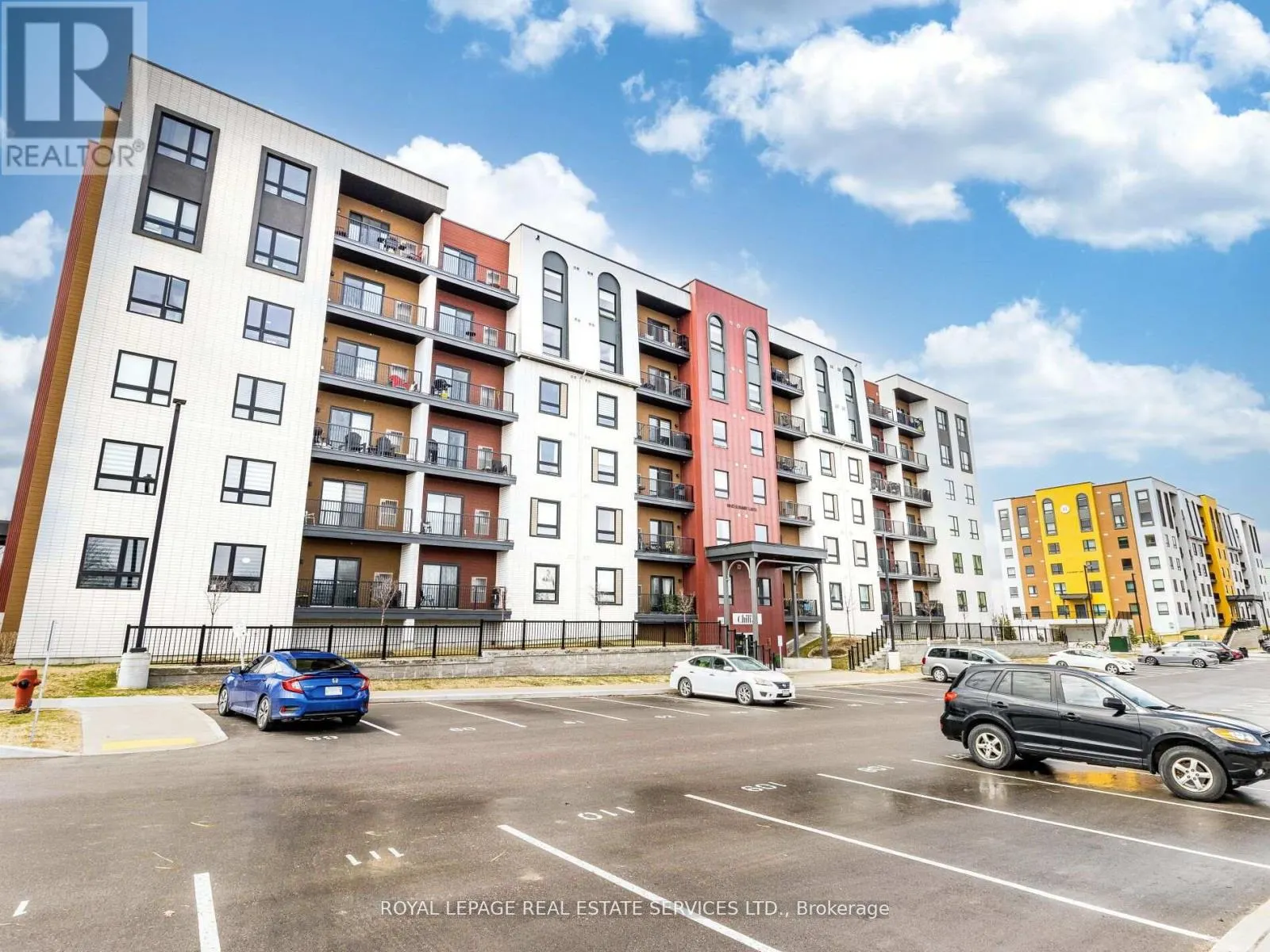 211 - 10 CULINARY LANE