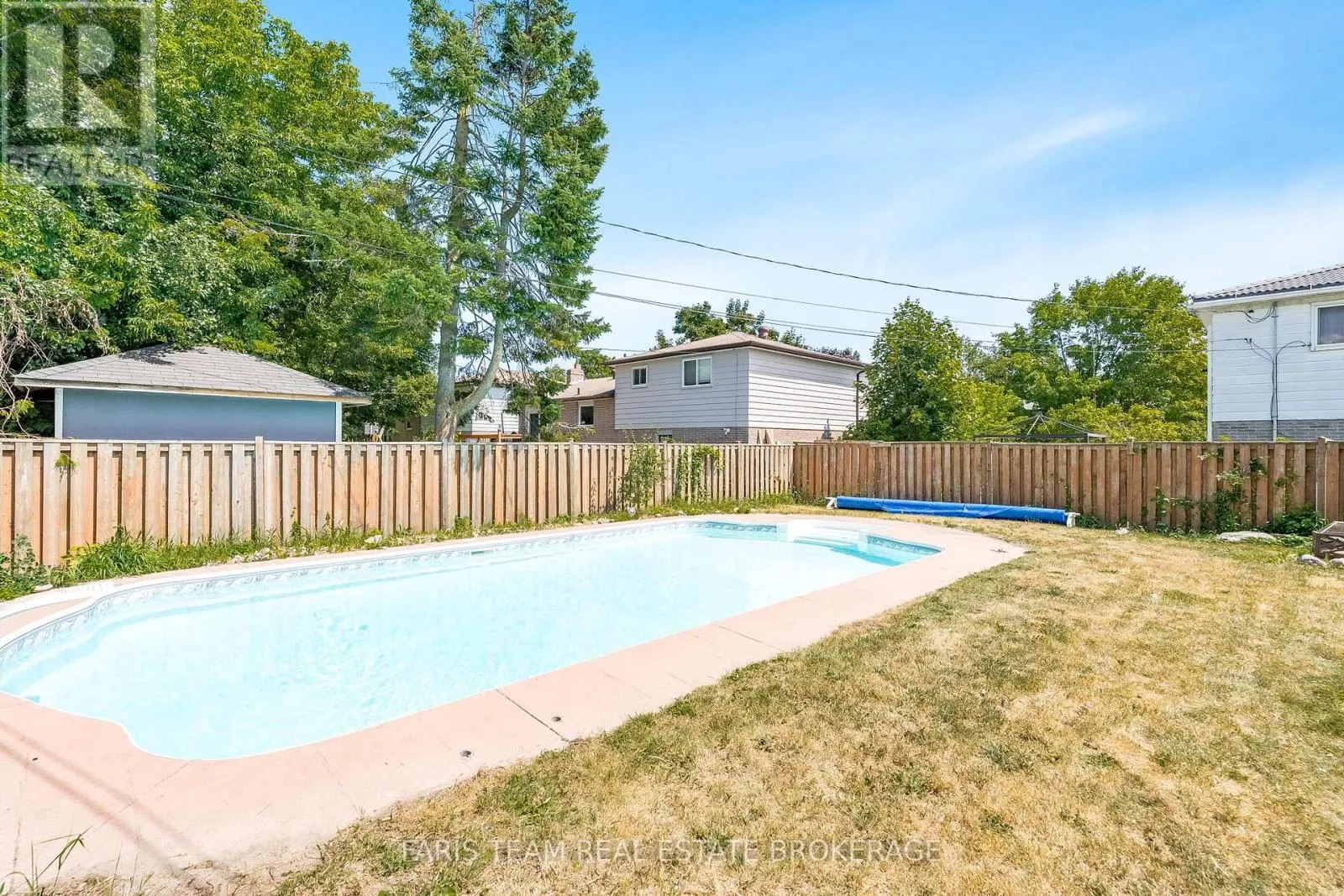368 LESLIE AVENUE
