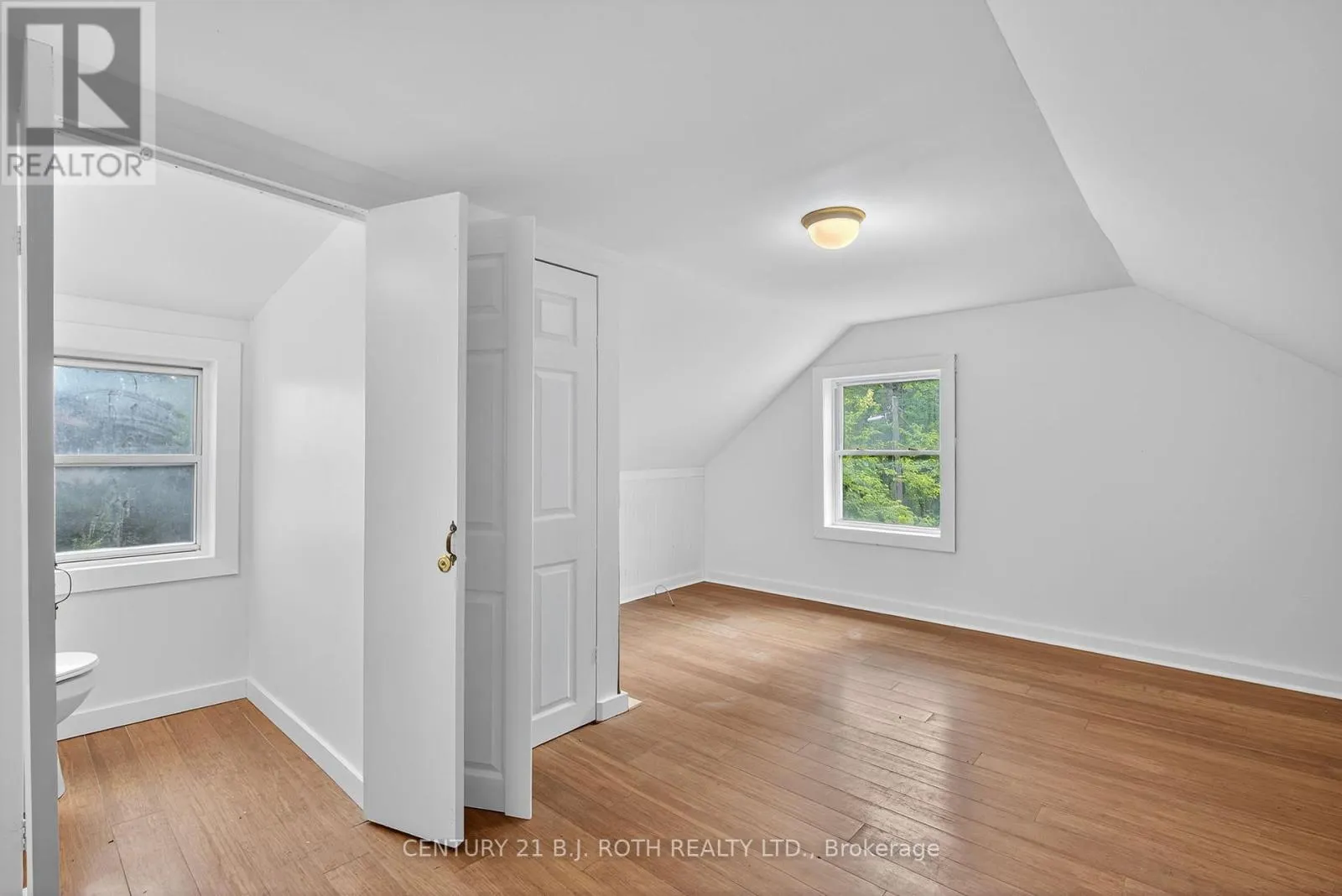 153 LACLIE STREET