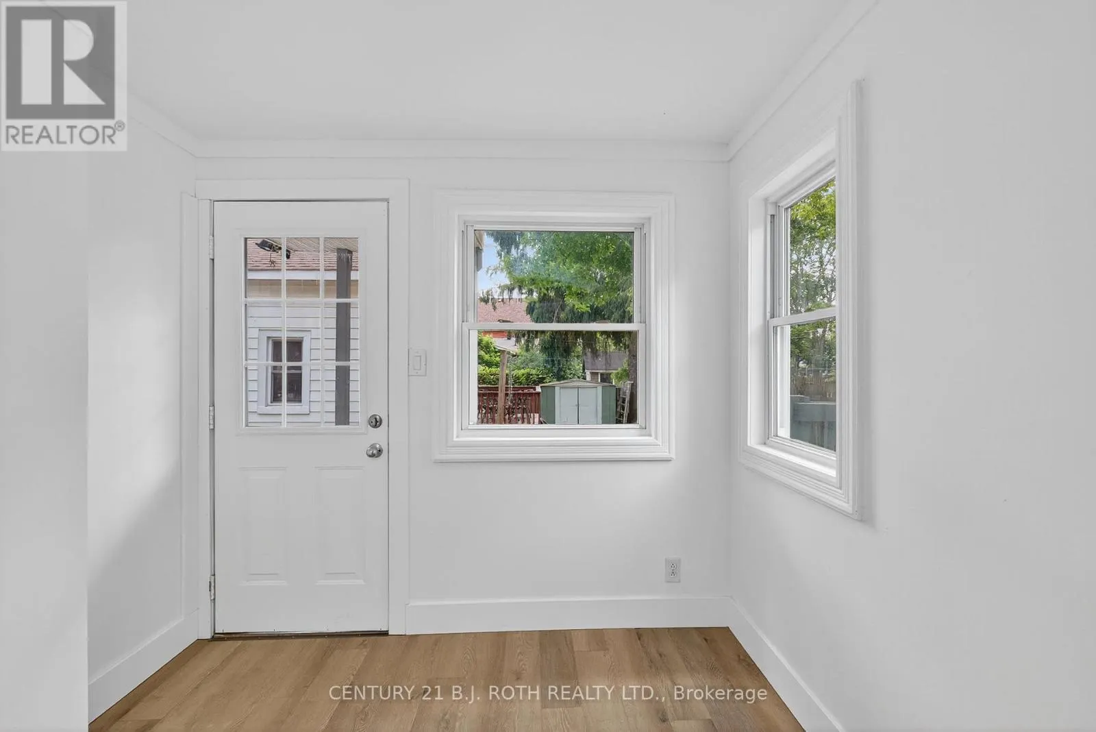 153 LACLIE STREET