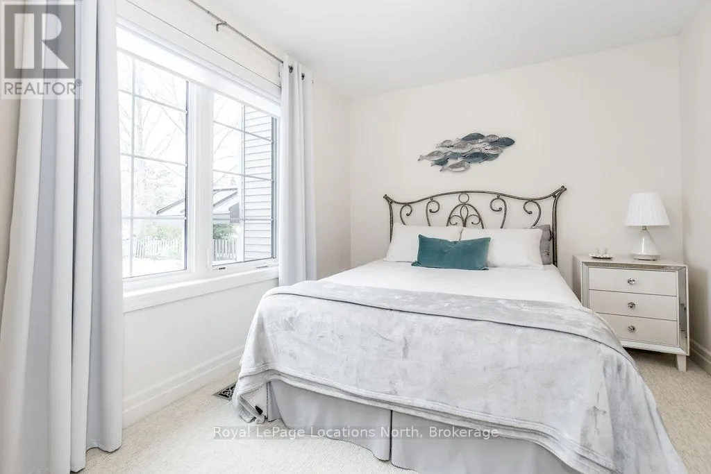 3 - 64 RIVER ROAD E, #3