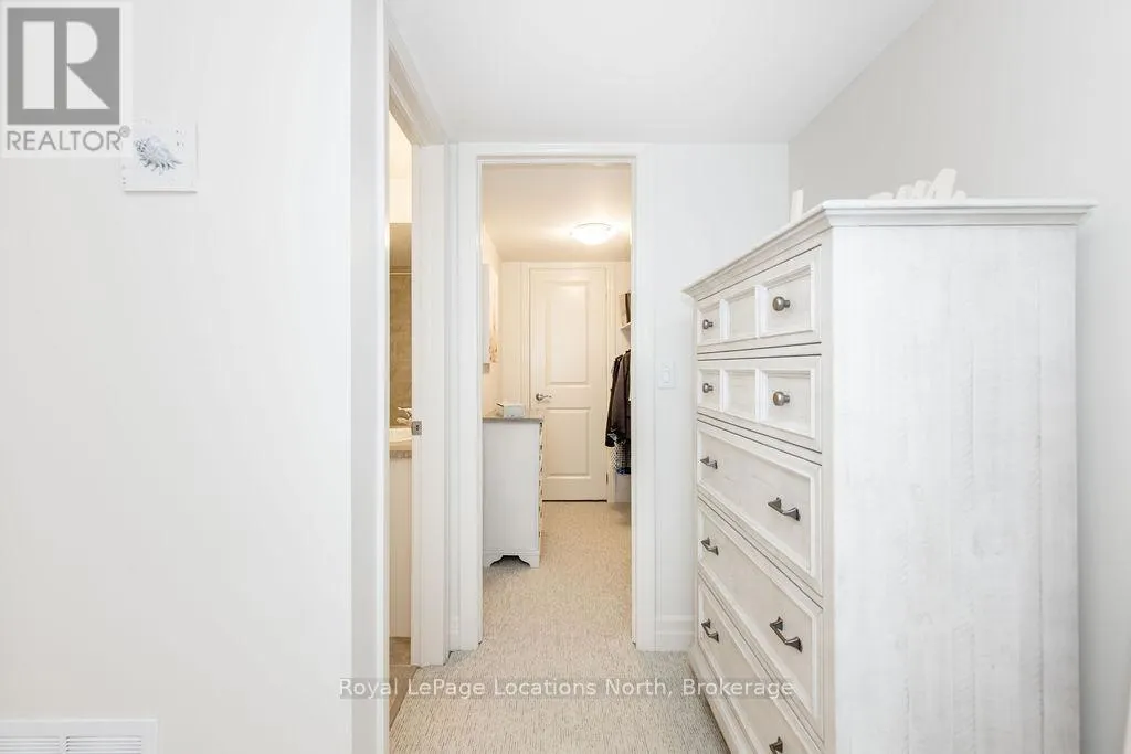 3 - 64 RIVER ROAD E, #3