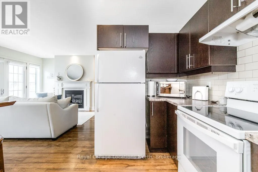 3 - 64 RIVER ROAD E, #3