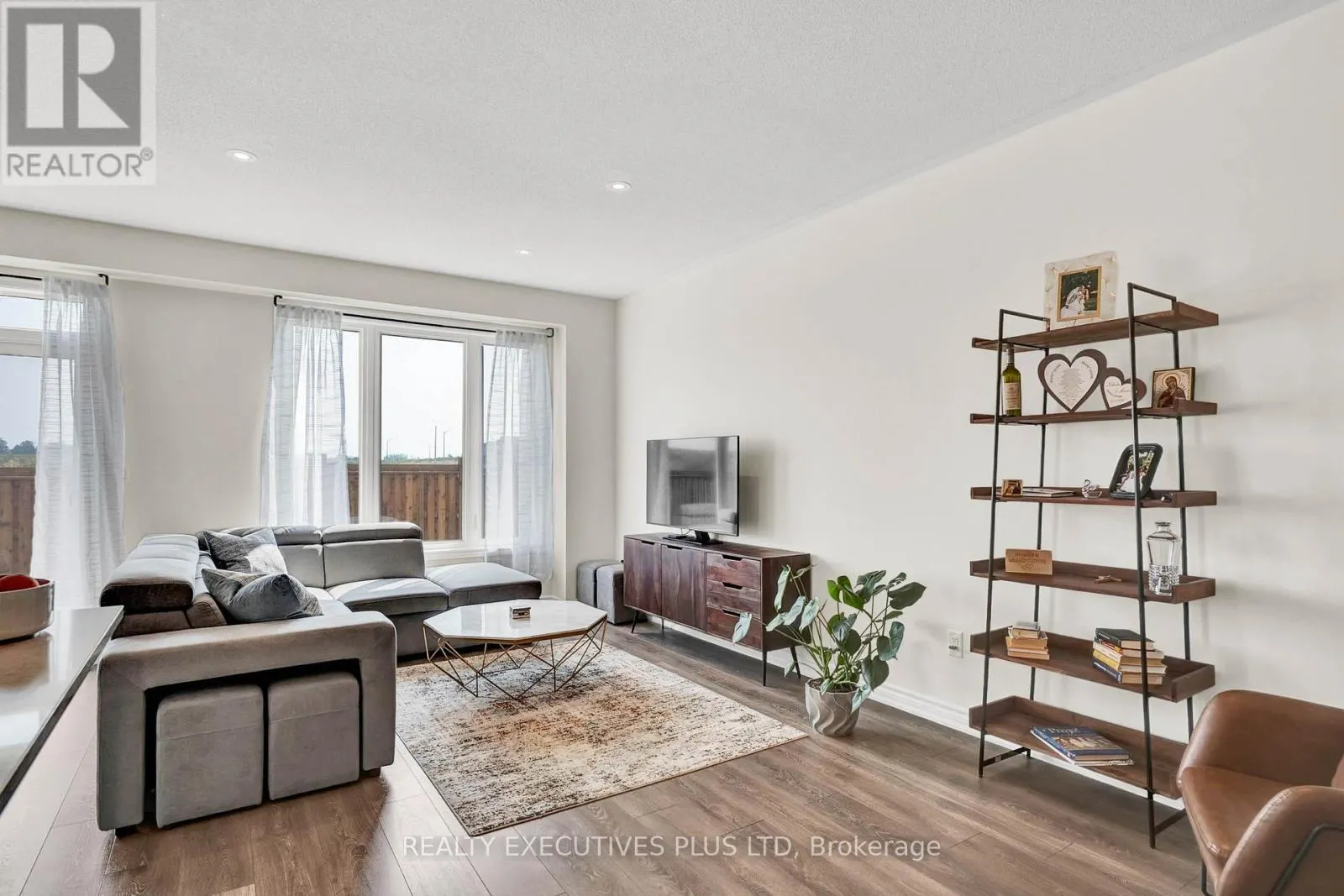 147 GREER STREET