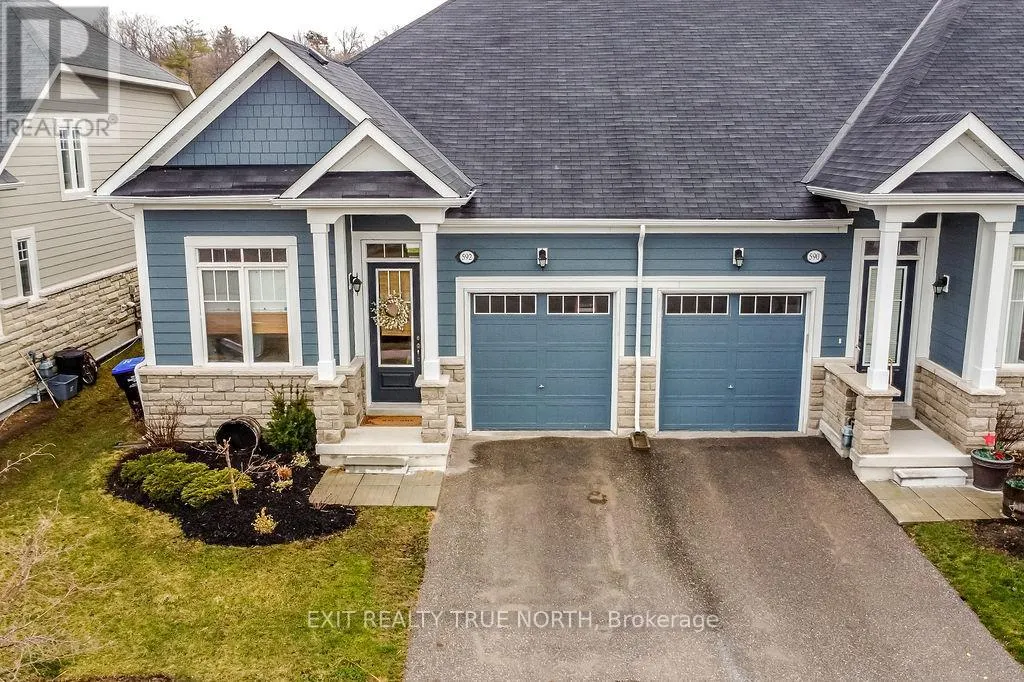 592 BAYPORT BOULEVARD