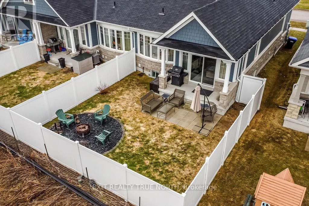 592 BAYPORT BOULEVARD