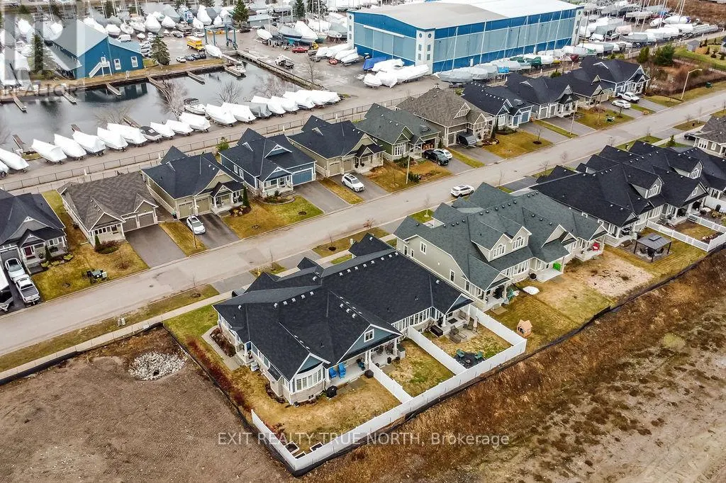 592 BAYPORT BOULEVARD