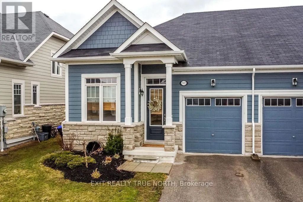 592 BAYPORT BOULEVARD