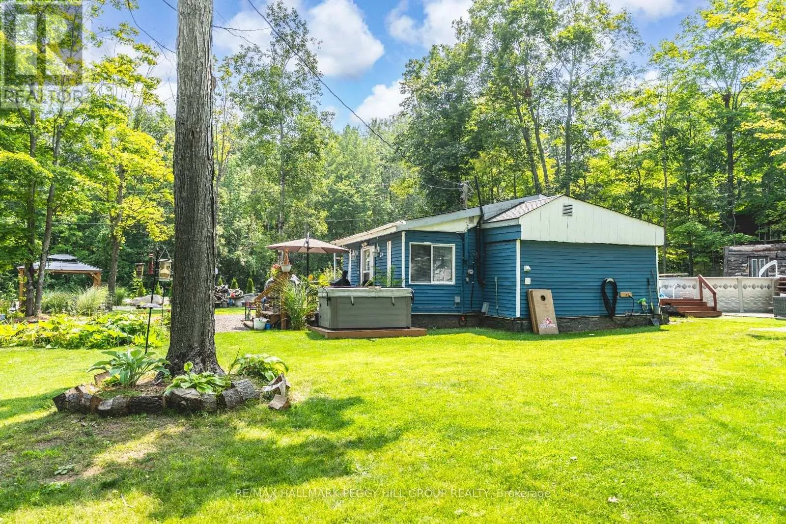28 WOZNIAK ROAD