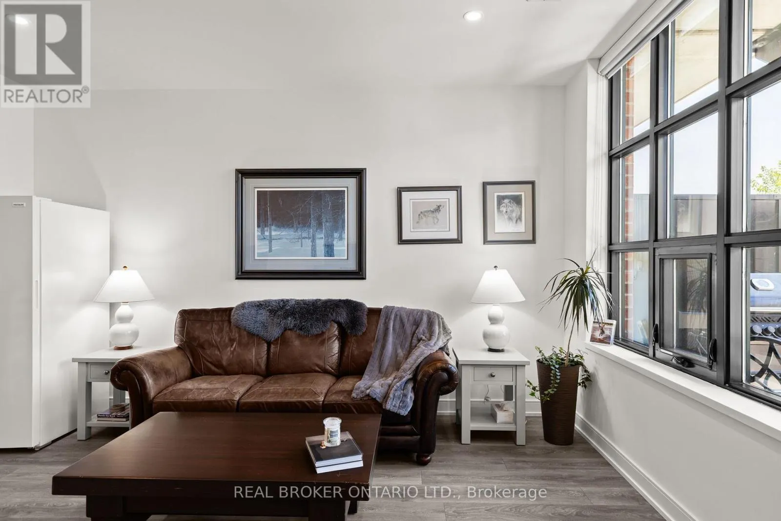 210 - 21 MATCHDASH STREET S