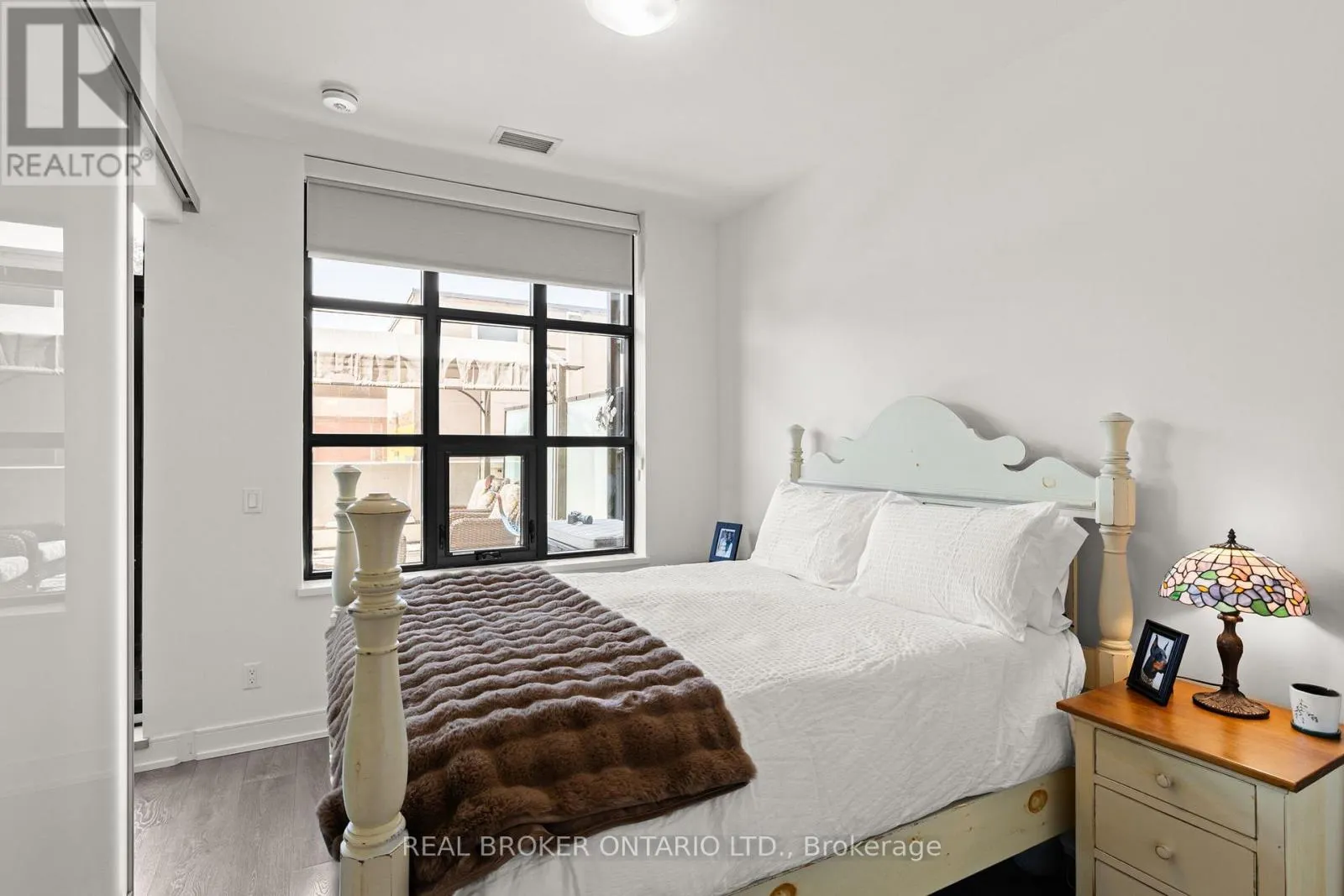 210 - 21 MATCHDASH STREET S