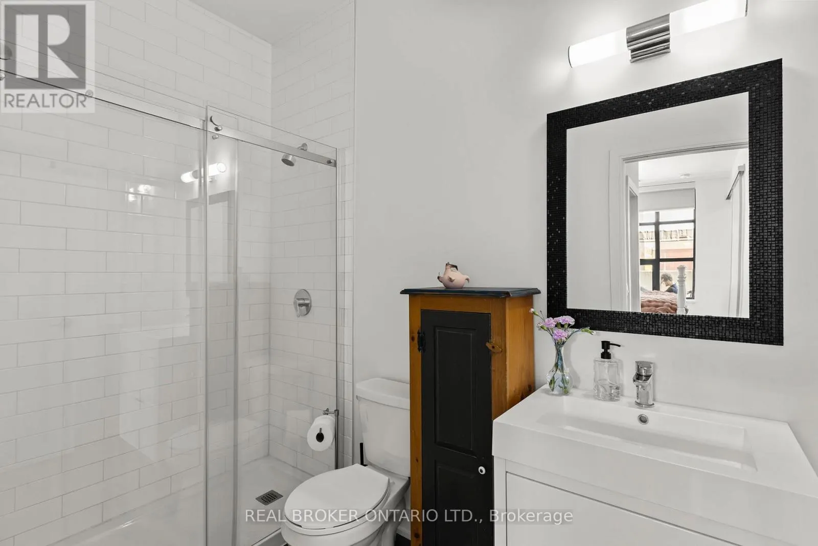 210 - 21 MATCHDASH STREET S