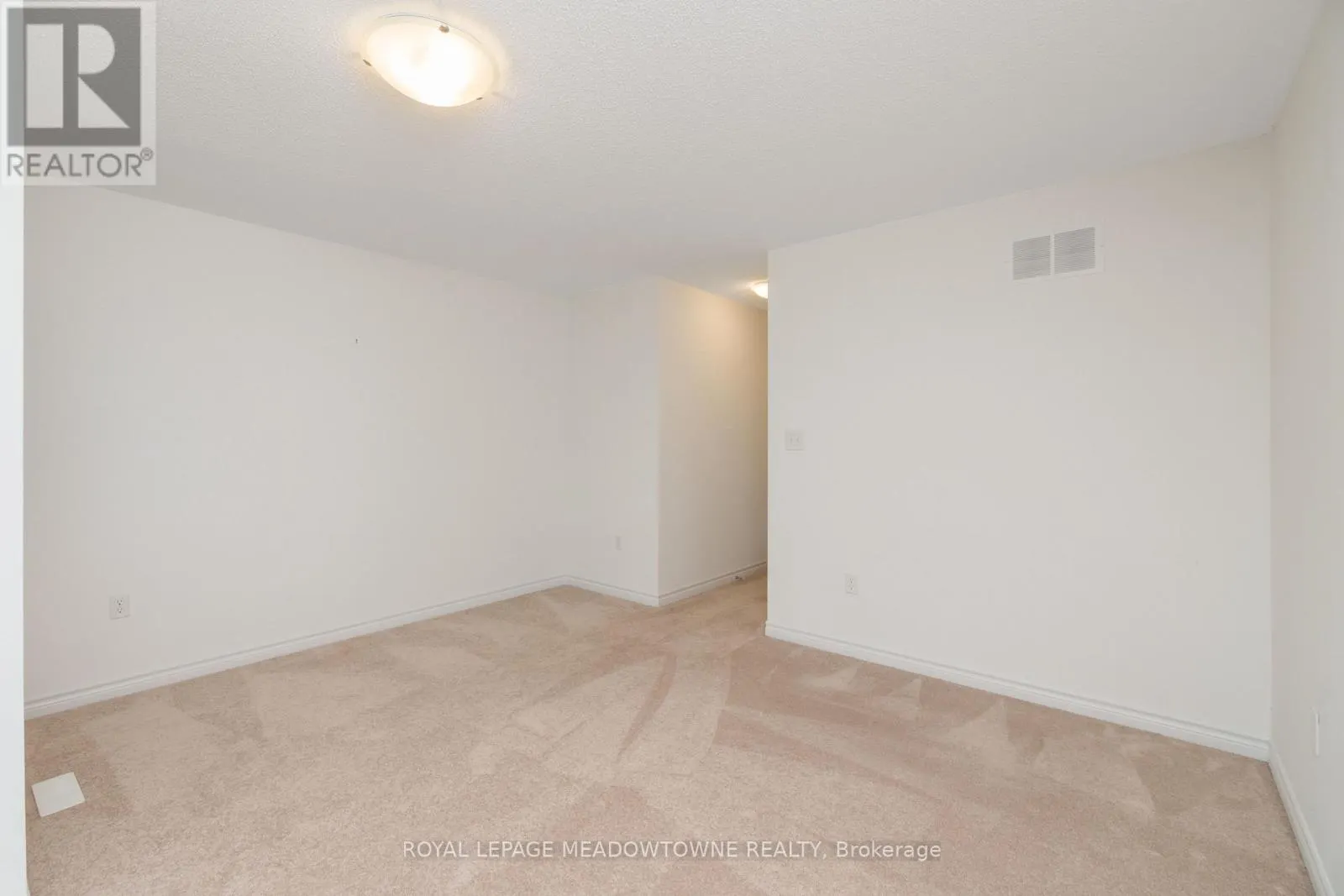 17 ANDEAN LANE