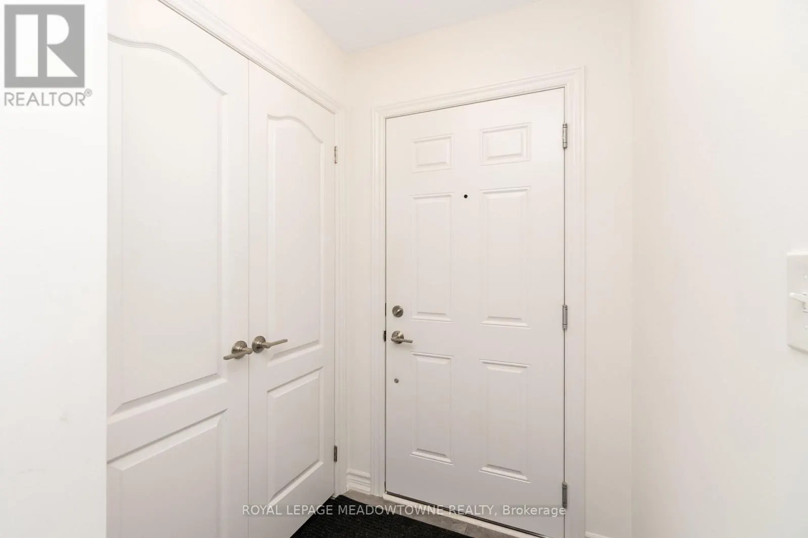 17 ANDEAN LANE