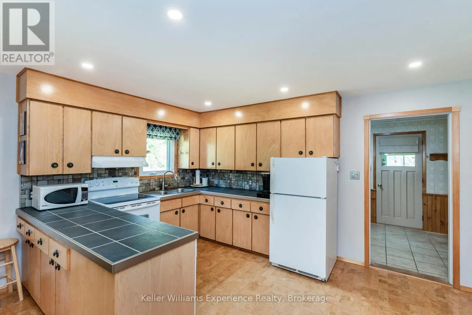 450 CONCESSION 11 ROAD E