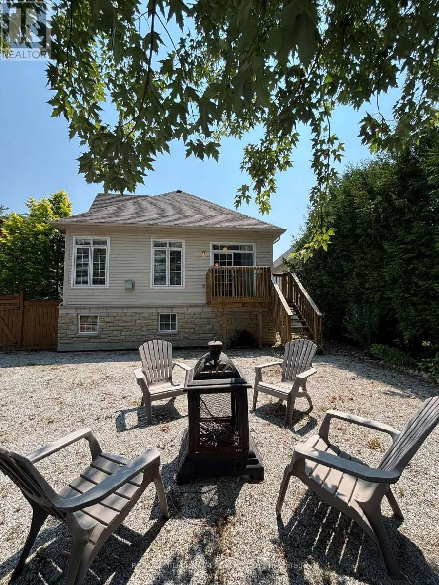 1 BLUE JAY PLACE
