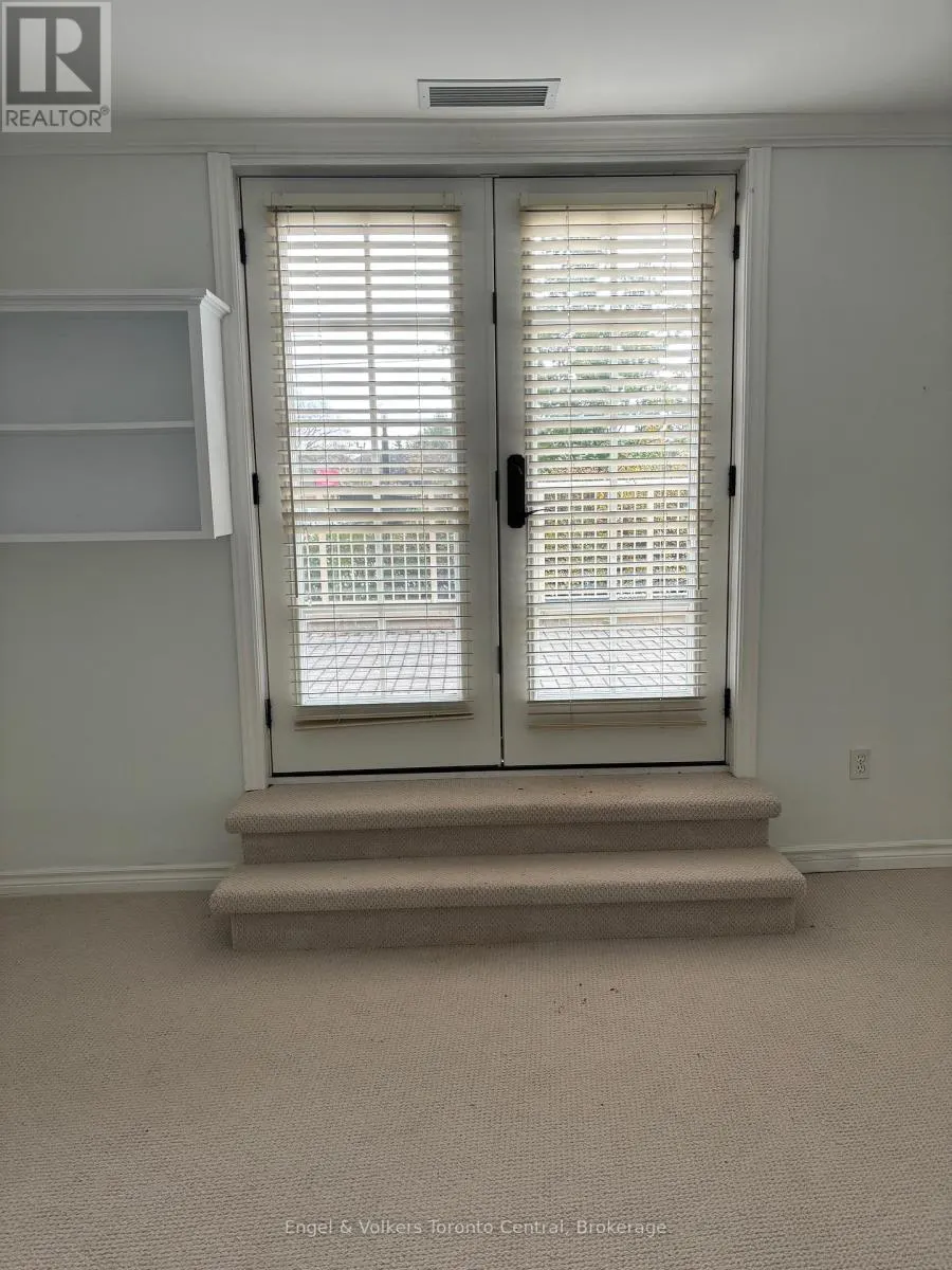 102 - 16 RAGLAN STREET, #102