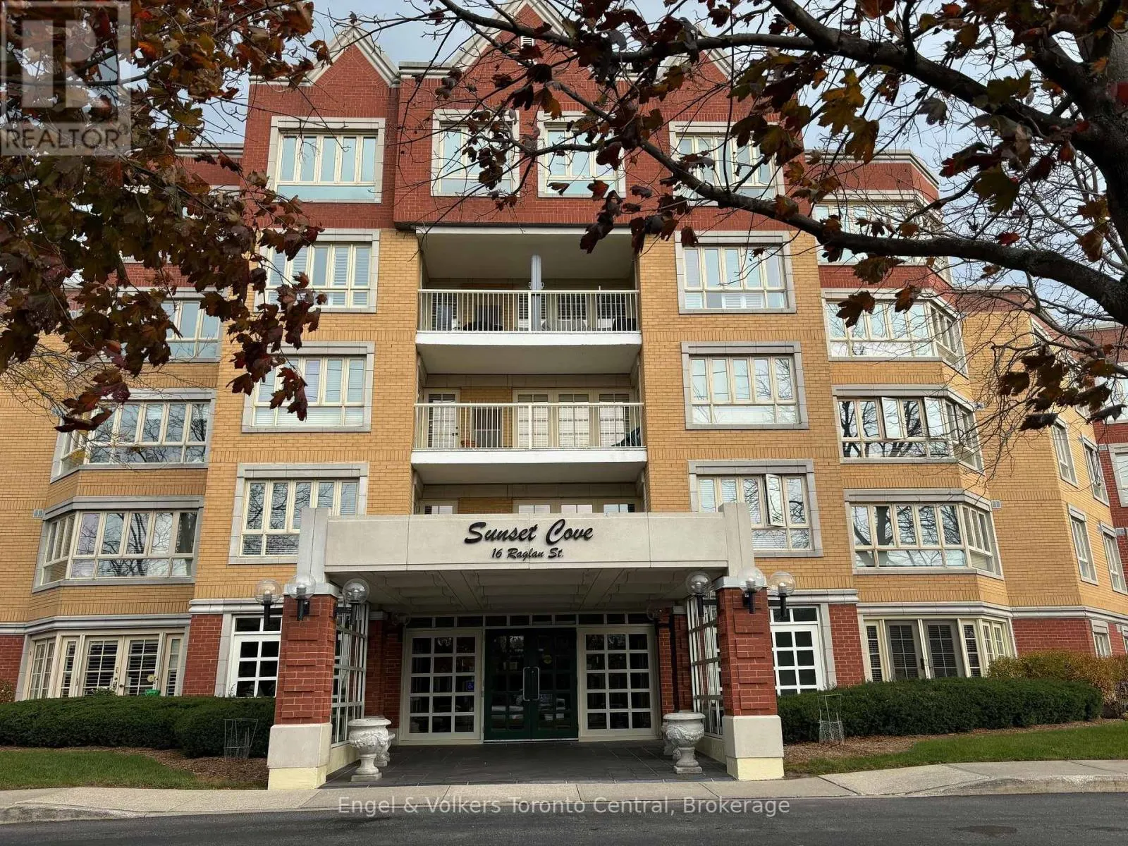 102 - 16 RAGLAN STREET, #102