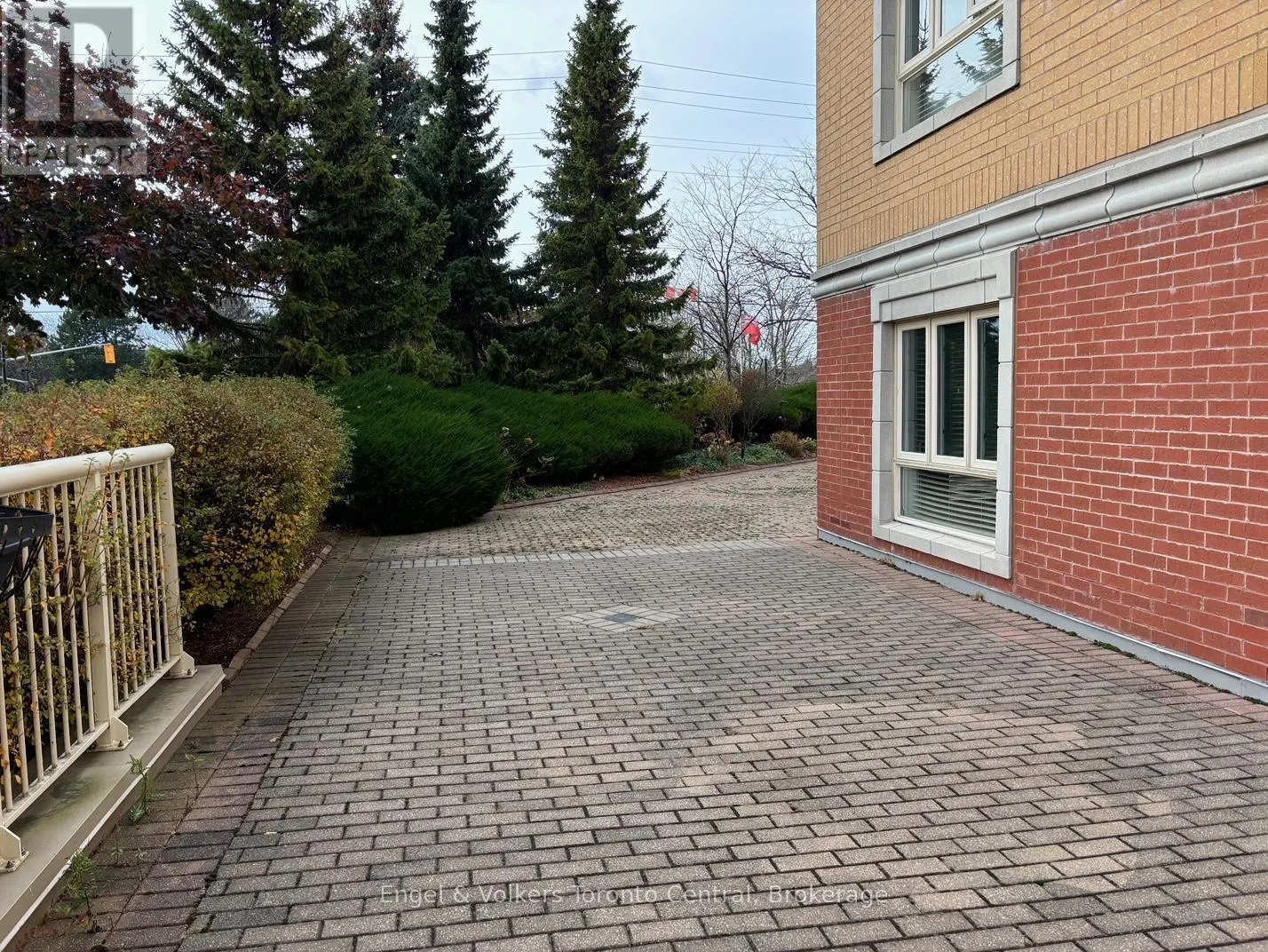 102 - 16 RAGLAN STREET, #102