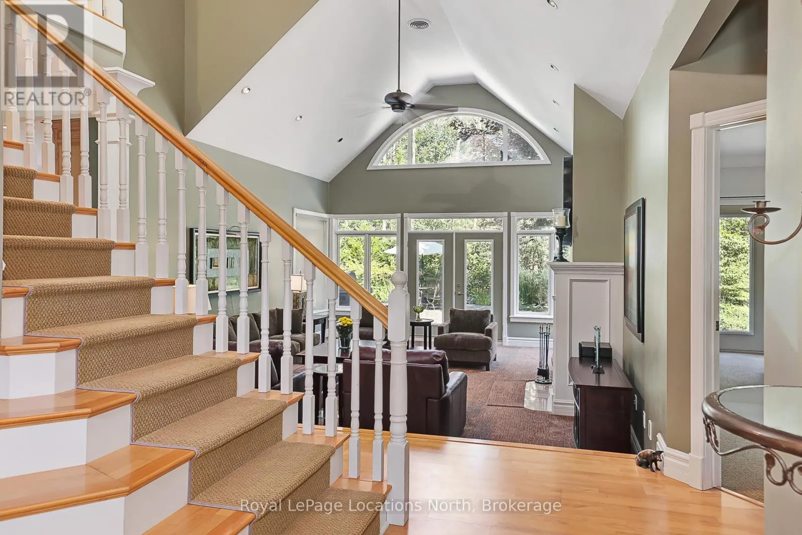 6 ALPINE COURT