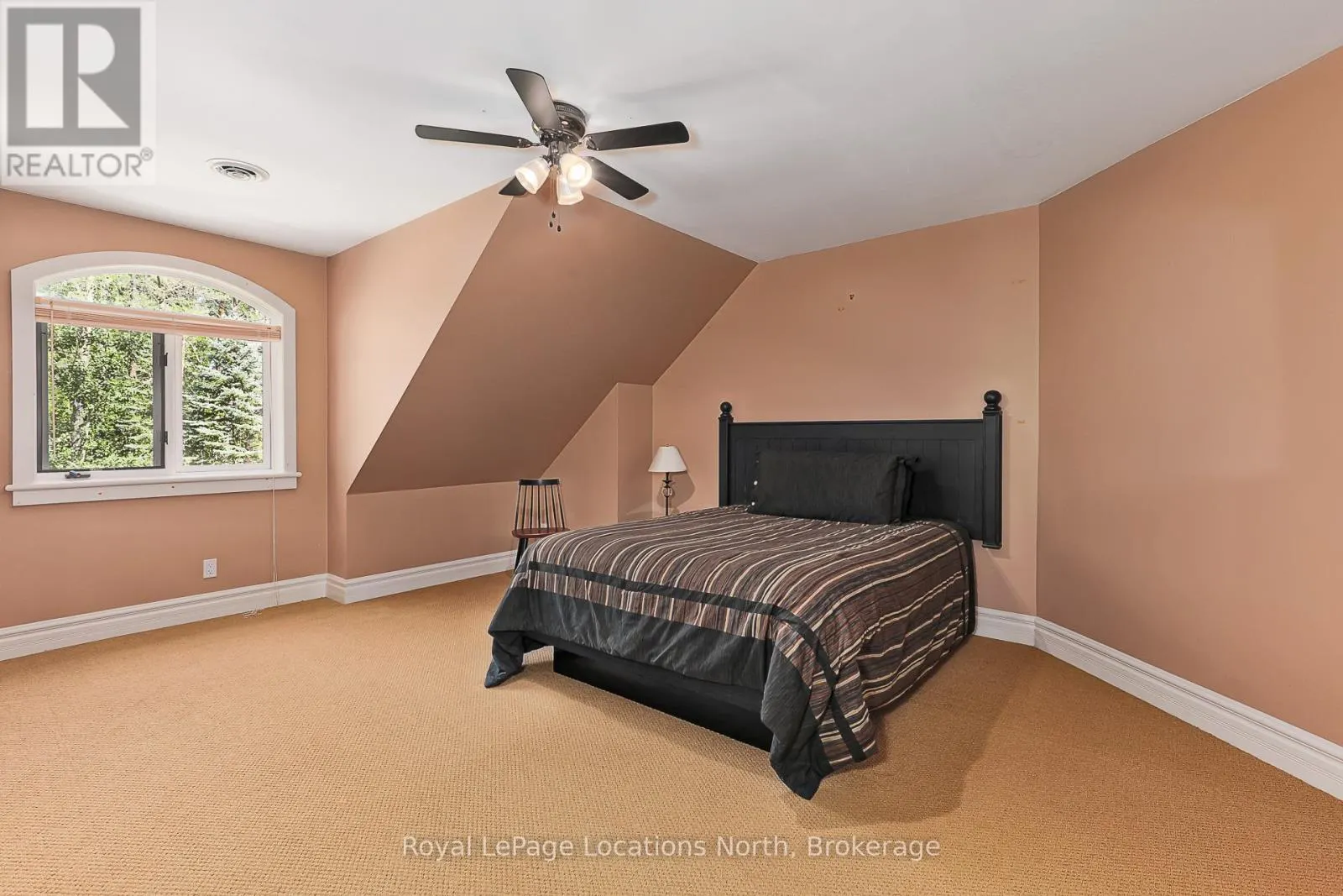 6 ALPINE COURT