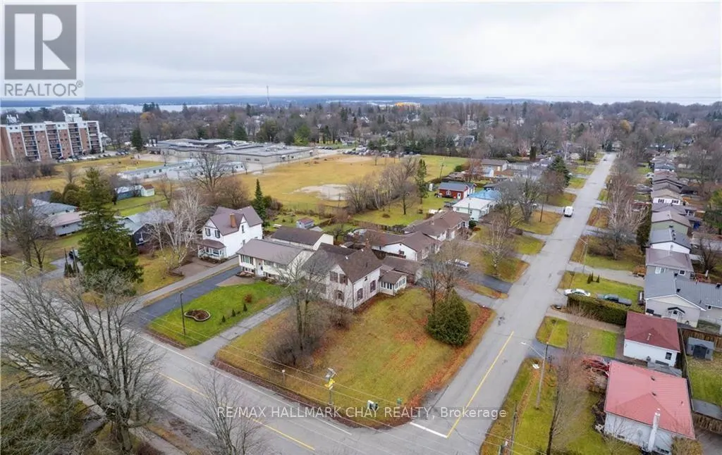4 LOTS - 43 FITTONS ROAD W