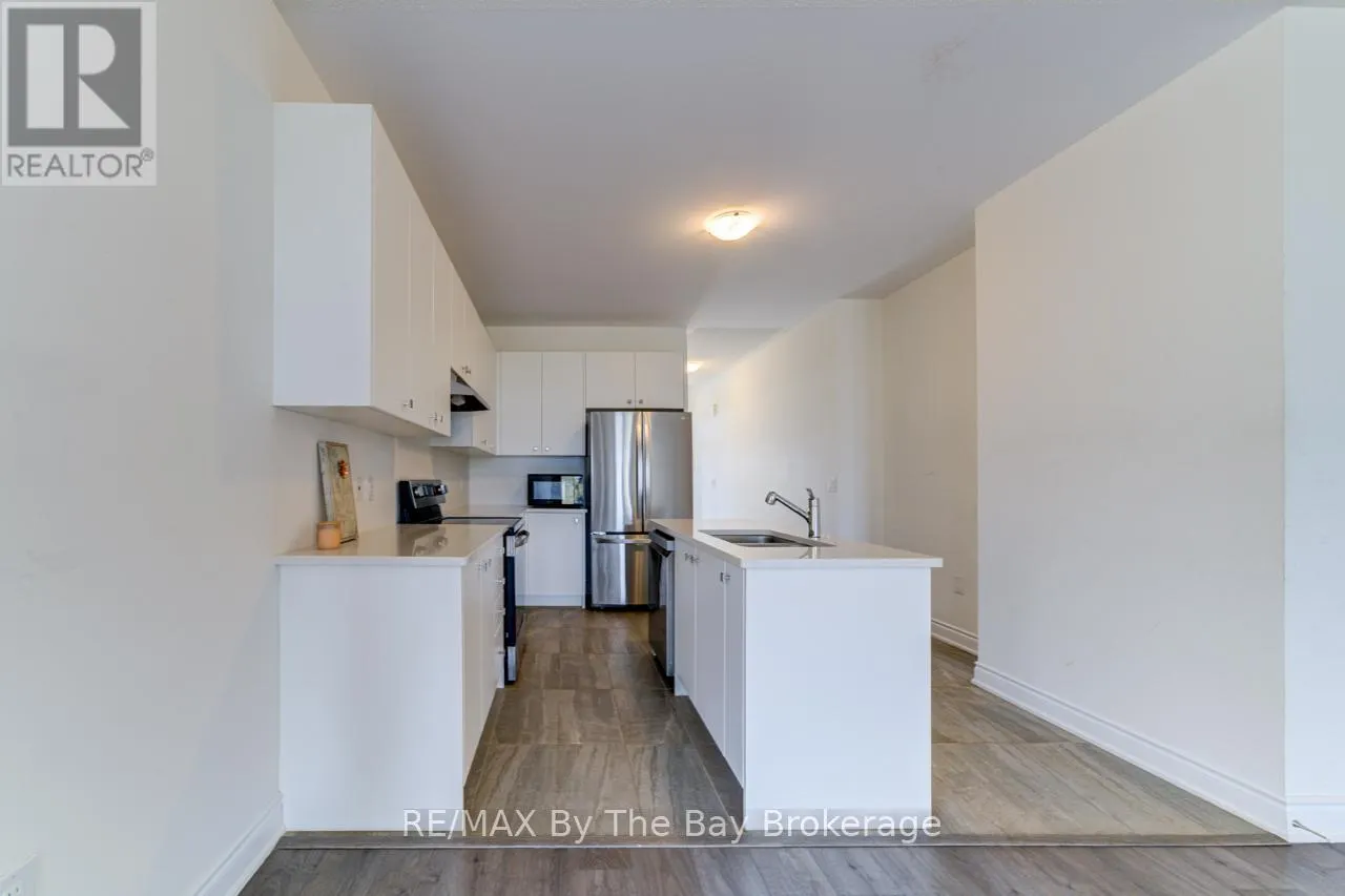 15 UNION BOULEVARD